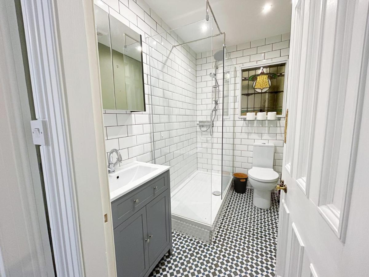 1 Bed Character Filled Glasgow Apartment Exterior foto